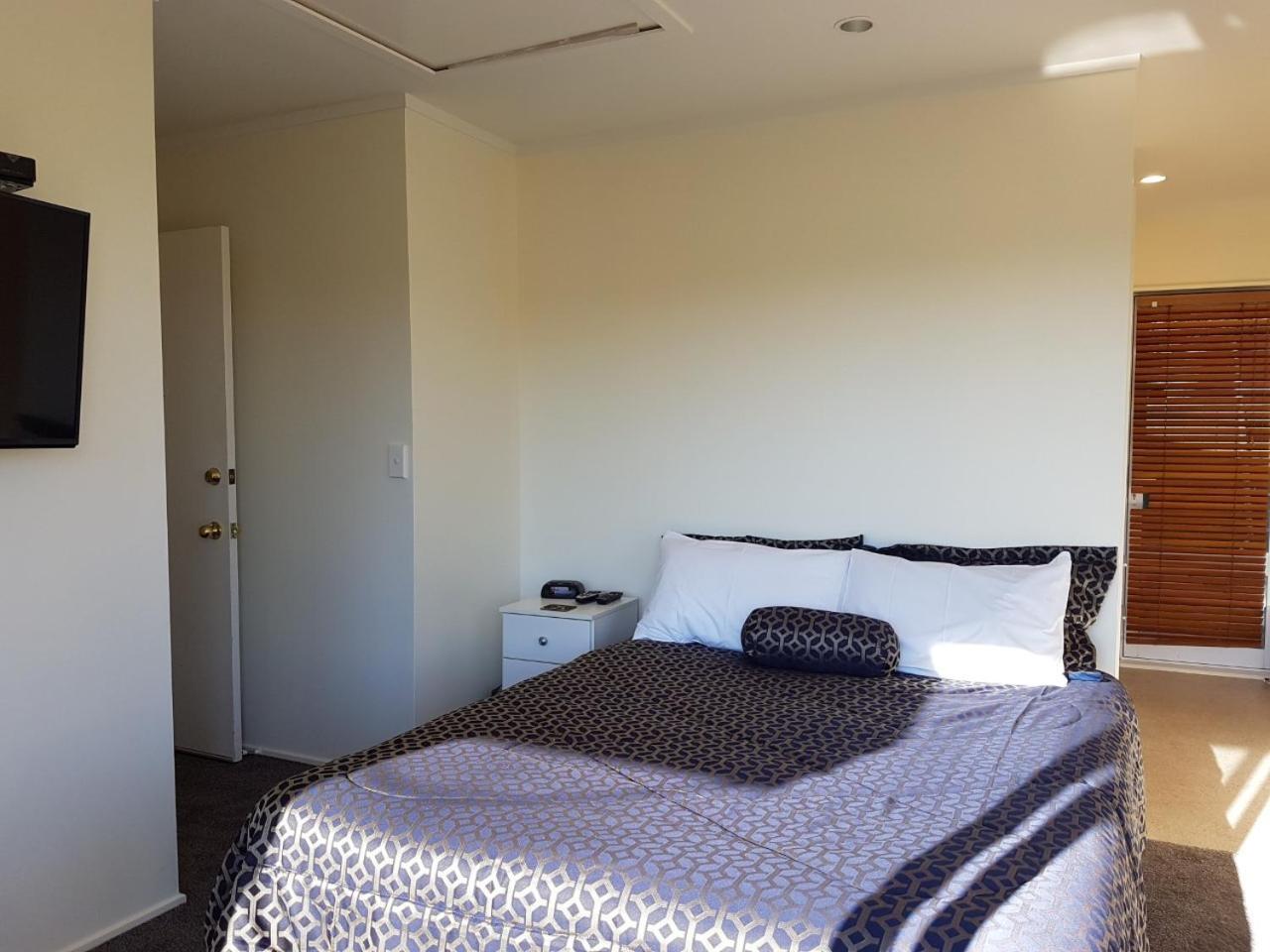 Annandale Accommodation 타우포 호 외부 사진
